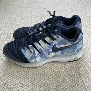 NIKE BLUE CAMO ZOOM MENS 9.5